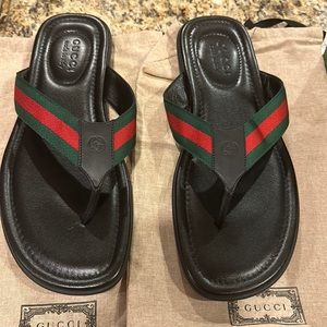 Gucci Web & Leather Black Red Green Thong
Sandal Flip Flops Gucci Size 10 1/2